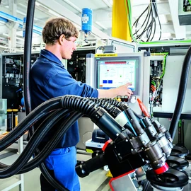 Filling systems Employee working on filling system