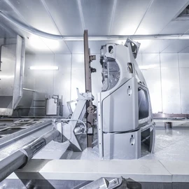 Ecopaint WetSystem Ecopaint WetSystems skutecznie łączy wszystkie komponenty i moduły, zapewniając doskonałą ochronę antykorozyjną karoserii. Od wielu lat rotacyjny system powlekania zanurzeniowego RoDip® oznacza doskonałą interakcję między zakładem a przenośnikiem.
